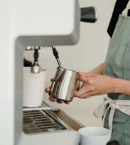 pexels ketut subiyanto 4349965